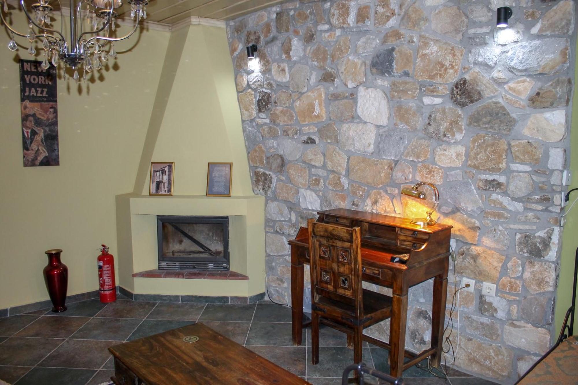 Oikies Art Rooms Ángistron Dış mekan fotoğraf