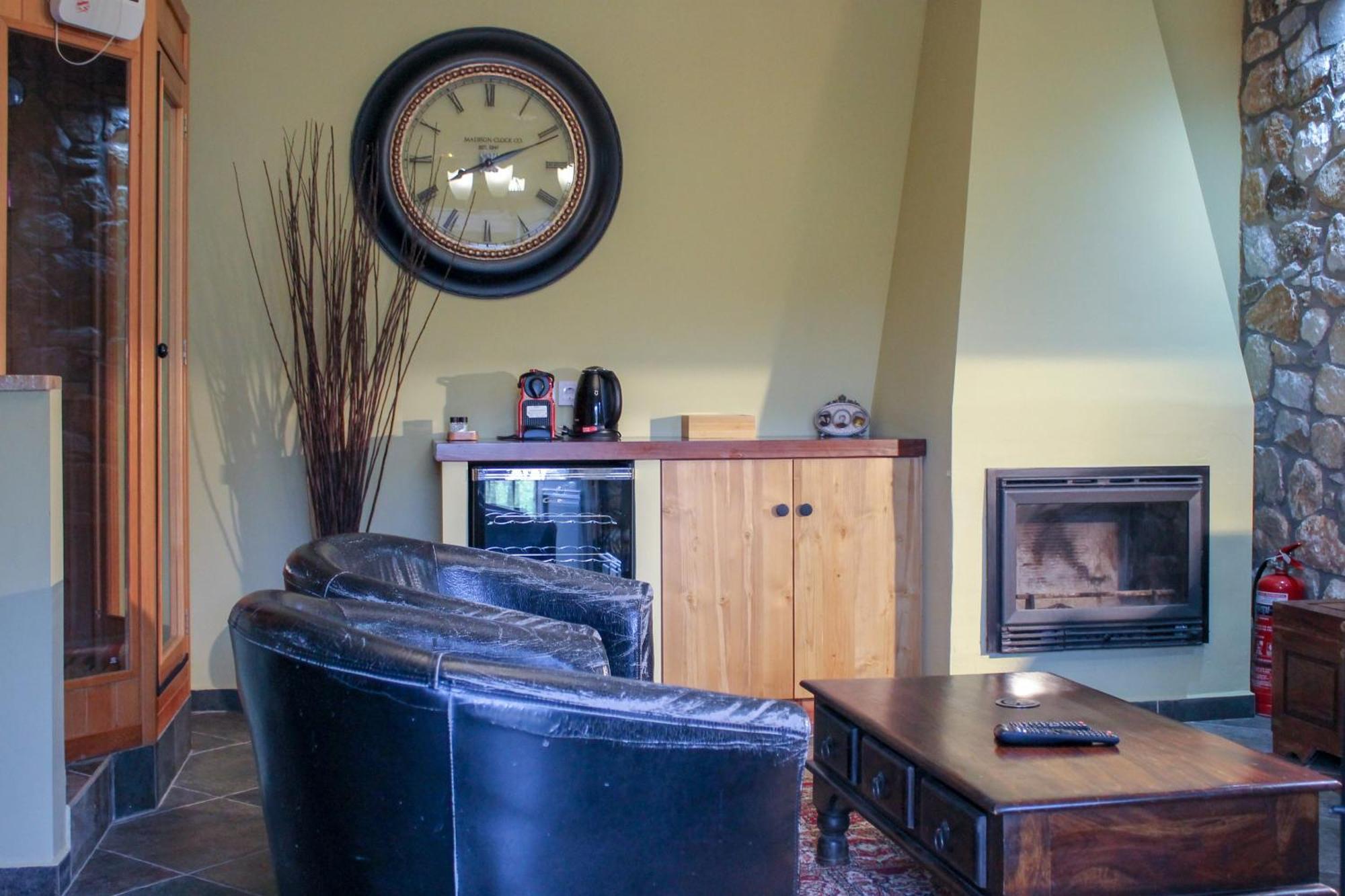 Oikies Art Rooms Ángistron Dış mekan fotoğraf